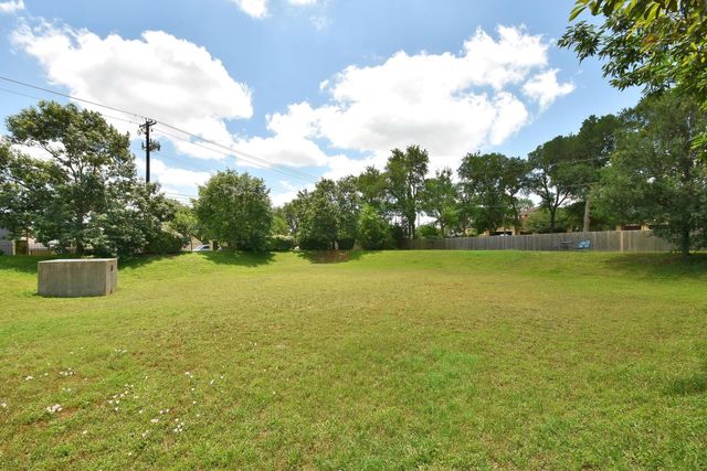 6704 Menchaca RD 31, Austin, TX 78745