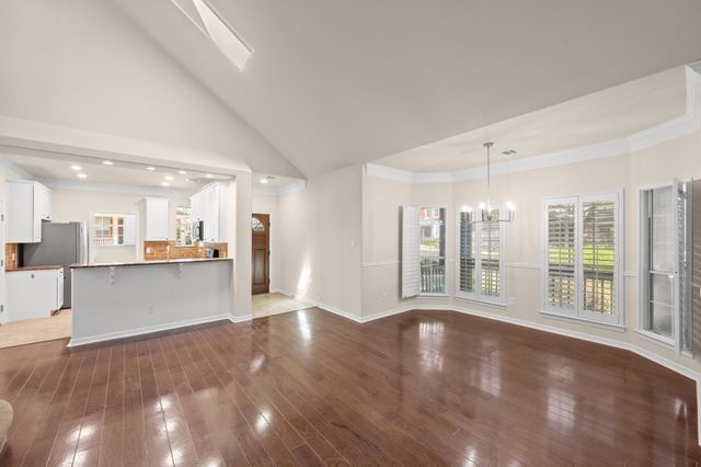 6704 Menchaca RD 31, Austin, TX 78745