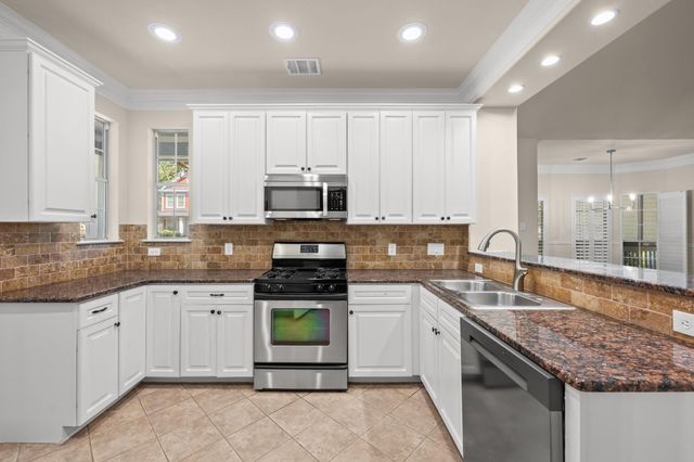 6704 Menchaca RD 31, Austin, TX 78745