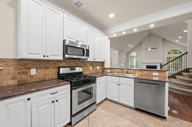 6704 Menchaca RD 31, Austin, TX 78745