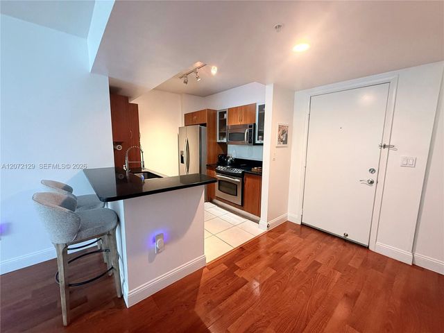 2775 NE 187th Street 313, Aventura, FL 33180