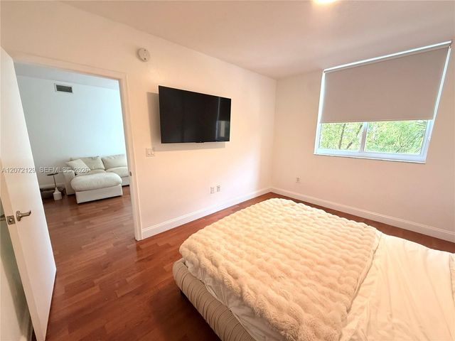 2775 NE 187th Street 313, Aventura, FL 33180