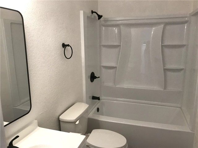 178 W Walnut Avenue D, Rialto, CA 92376