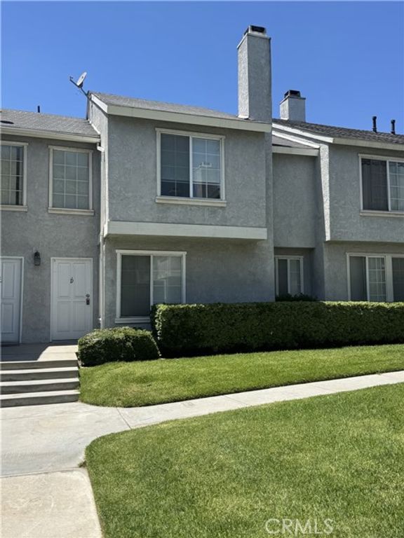 178 W Walnut Avenue D, Rialto, CA 92376