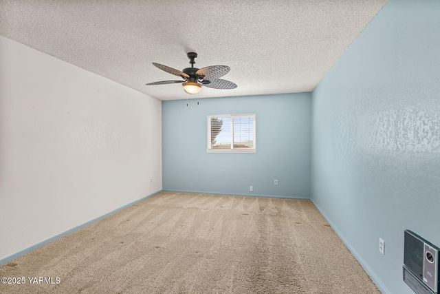 180 Hi Valley View St, Yakima, WA 98901