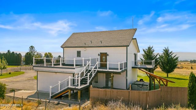 180 Hi Valley View St, Yakima, WA 98901