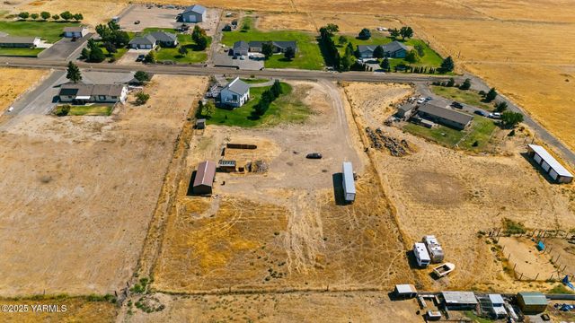 180 Hi Valley View St, Yakima, WA 98901