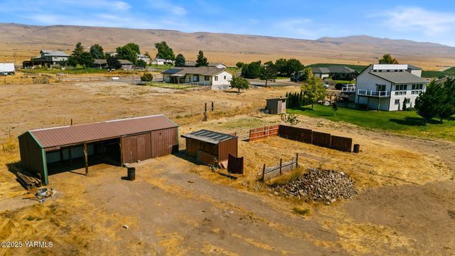 180 Hi Valley View St, Yakima, WA 98901