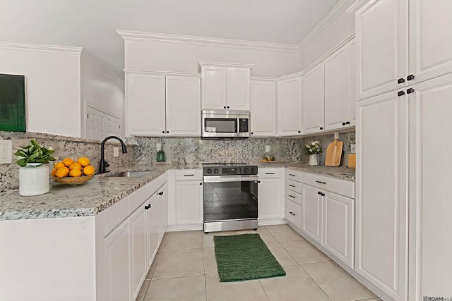 7062 Caddy's Ct, Gonzales, LA 70737