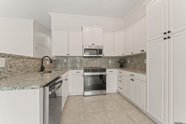 7062 Caddy's Ct, Gonzales, LA 70737