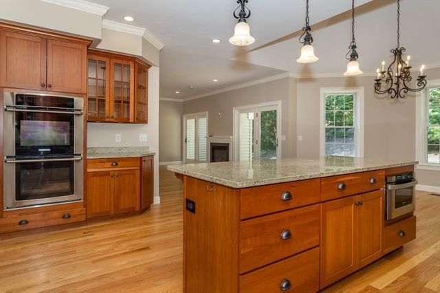 512 Fresh Meadow Ln, Dighton, MA 02764