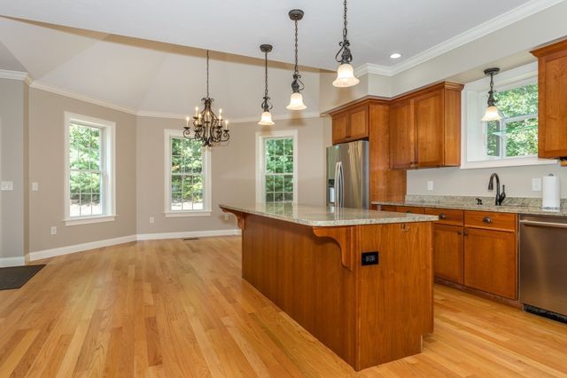 512 Fresh Meadow Ln, Dighton, MA 02764