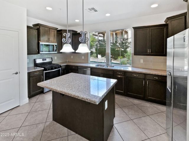 20529 W MAIDEN Lane, Buckeye, AZ 85396