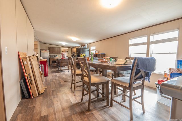 213 Oak View, La Vernia, TX 78121