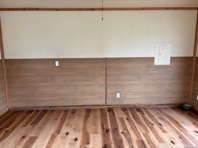 213 Oak View, La Vernia, TX 78121