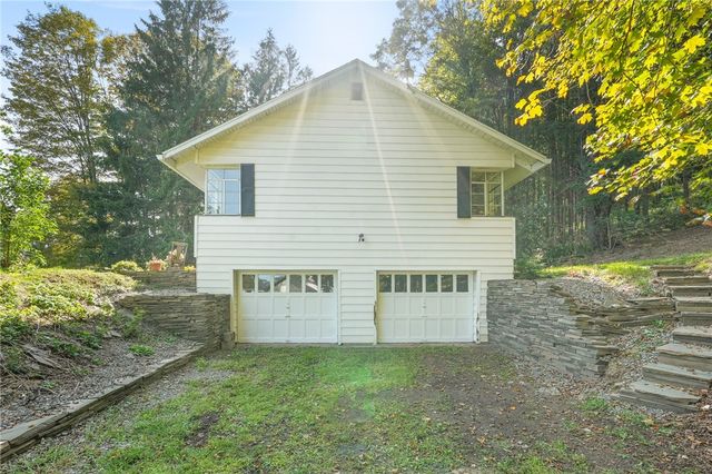 1 Old Village Lane, Unadilla, NY 13849