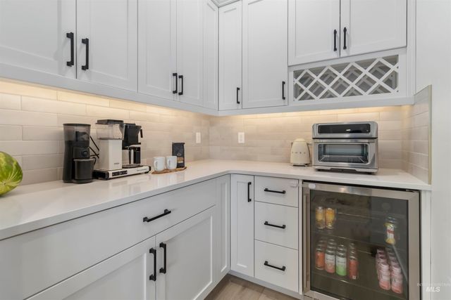 125 S Eagles Roost Way, Eagle, ID 83616