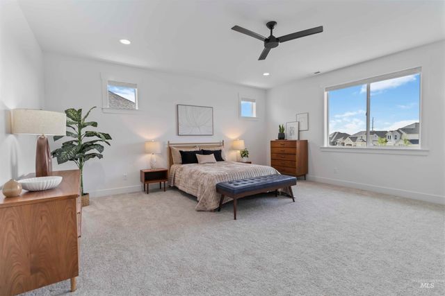 125 S Eagles Roost Way, Eagle, ID 83616