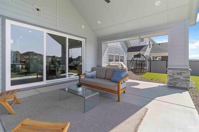 125 S Eagles Roost Way, Eagle, ID 83616