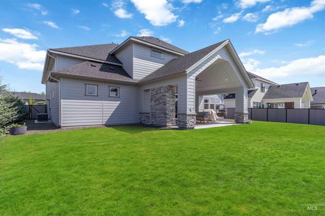 125 S Eagles Roost Way, Eagle, ID 83616