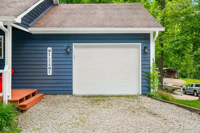 6933 Grey Wolf Drive, Nineveh, IN 46164