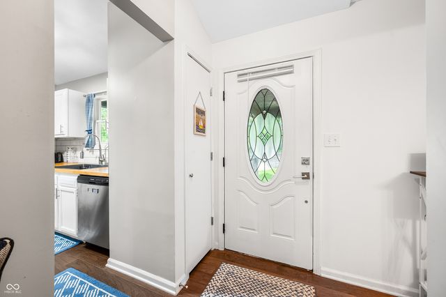 6933 Grey Wolf Drive, Nineveh, IN 46164