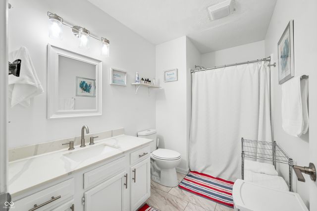 6933 Grey Wolf Drive, Nineveh, IN 46164