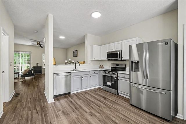 417 Heritage Park Trace NW 2, Kennesaw, GA 30144