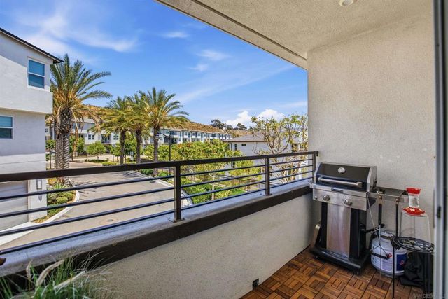 2854 Avella, San Diego, CA 92108
