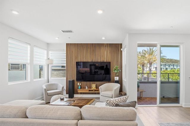 2854 Avella, San Diego, CA 92108