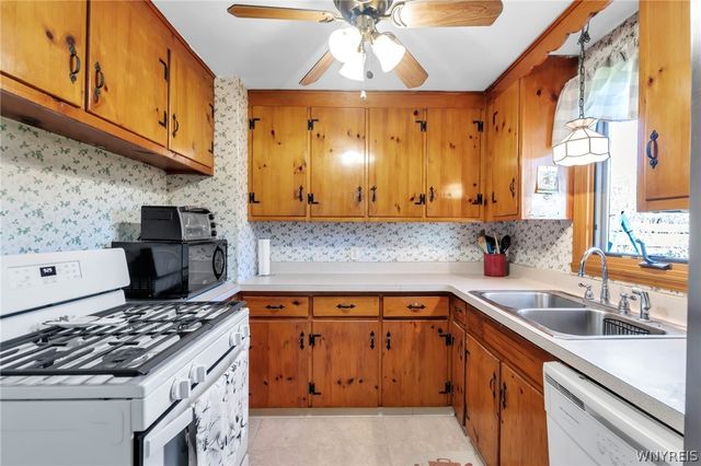 8 Murray, Tonawanda, NY 14150