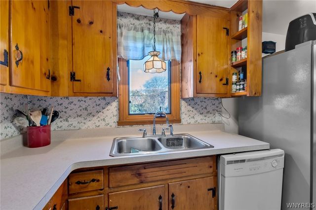 8 Murray, Tonawanda, NY 14150