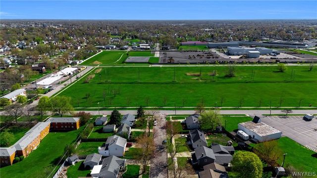 8 Murray, Tonawanda, NY 14150