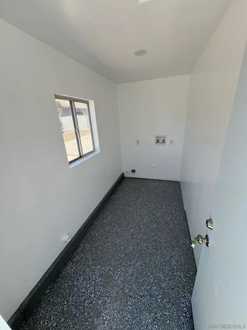 1916 Woden, San Diego, CA 92113