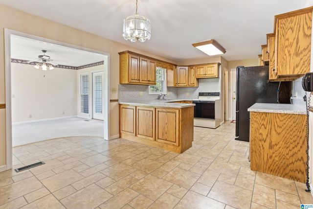 3934 RED VALLEY ROAD, Remlap, AL 35133