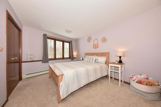 4380 County Road Y, Saukville, WI 53080