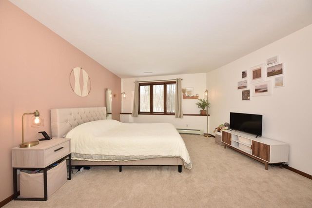 4380 County Road Y, Saukville, WI 53080