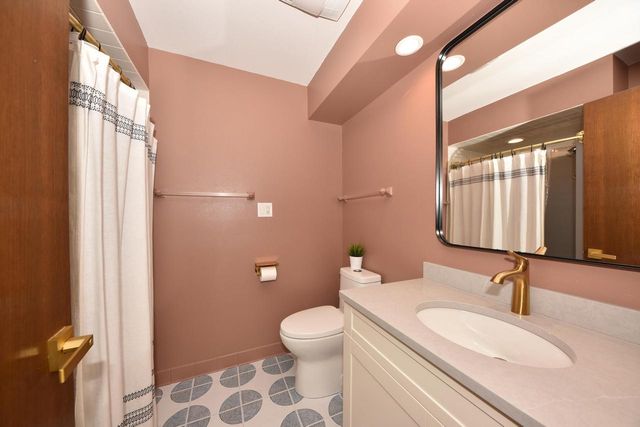 4380 County Road Y, Saukville, WI 53080