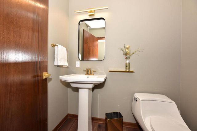 4380 County Road Y, Saukville, WI 53080