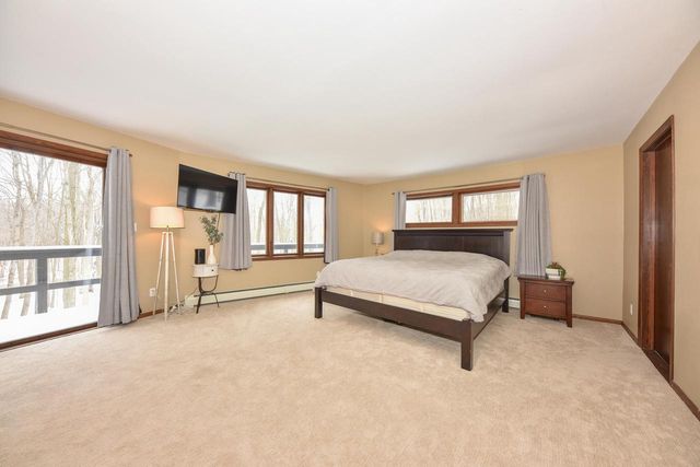 4380 County Road Y, Saukville, WI 53080