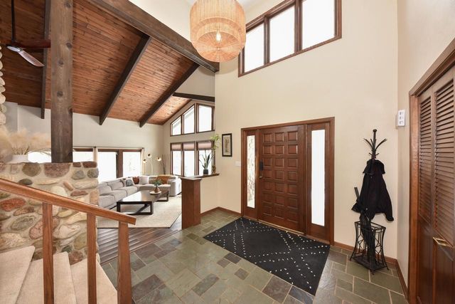 4380 County Road Y, Saukville, WI 53080