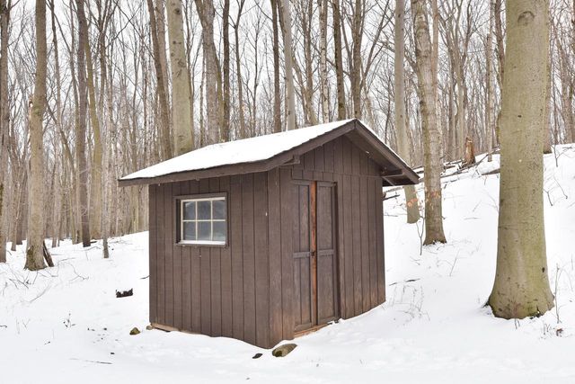 4380 County Road Y, Saukville, WI 53080