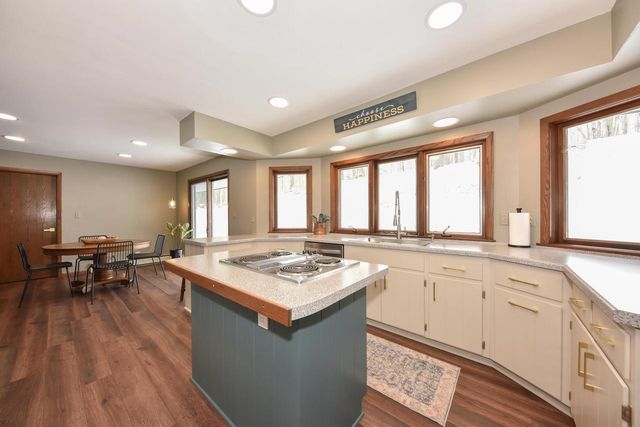 4380 County Road Y, Saukville, WI 53080