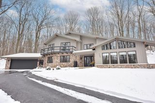 4380 County Road Y, Saukville, WI 53080