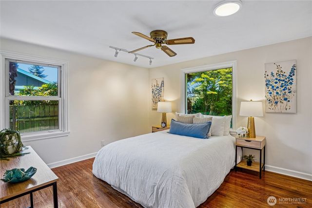 9250 14th Avenue SW, Seattle, WA 98106