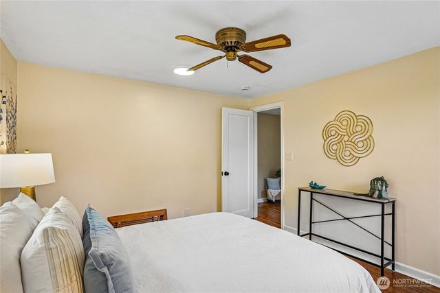 9250 14th Avenue SW, Seattle, WA 98106