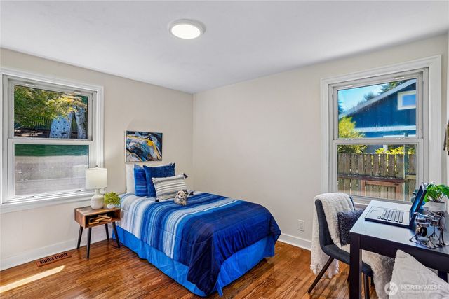 9250 14th Avenue SW, Seattle, WA 98106