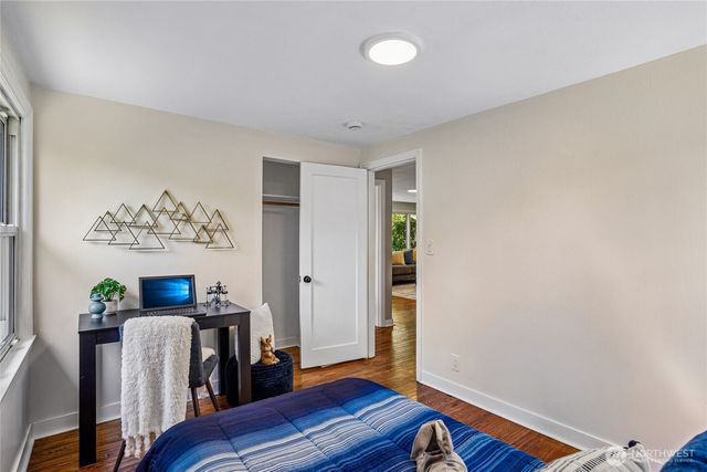 9250 14th Avenue SW, Seattle, WA 98106