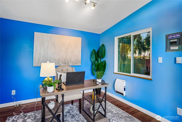 9250 14th Avenue SW, Seattle, WA 98106