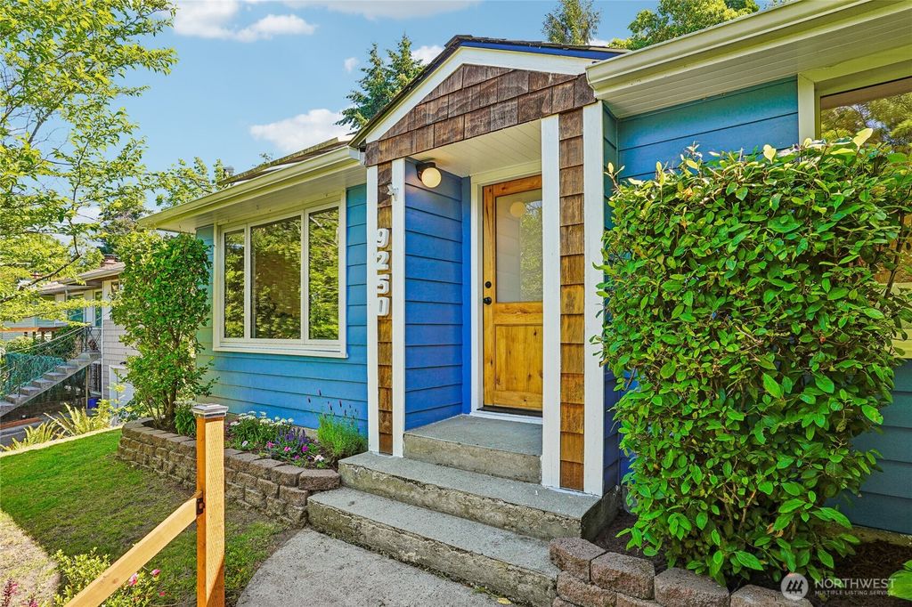 9250 14th Avenue SW, Seattle, WA 98106